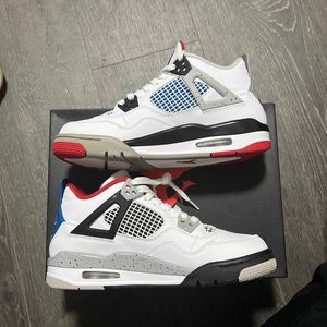 Air jordan 4 size 6 GS / 7.5 WOMENS.